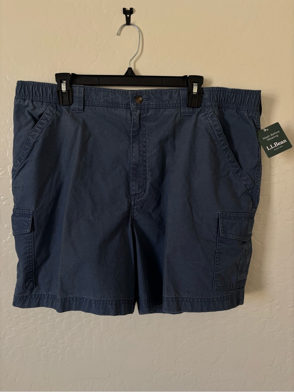 L.L.Bean Men’s Tropic Weight Cargo Shorts 40W Comfort Waist 6” Blue NWT
